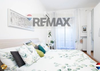 Camera / camera da letto - Appartamento via Capri
 
93, Genova - foto 24
