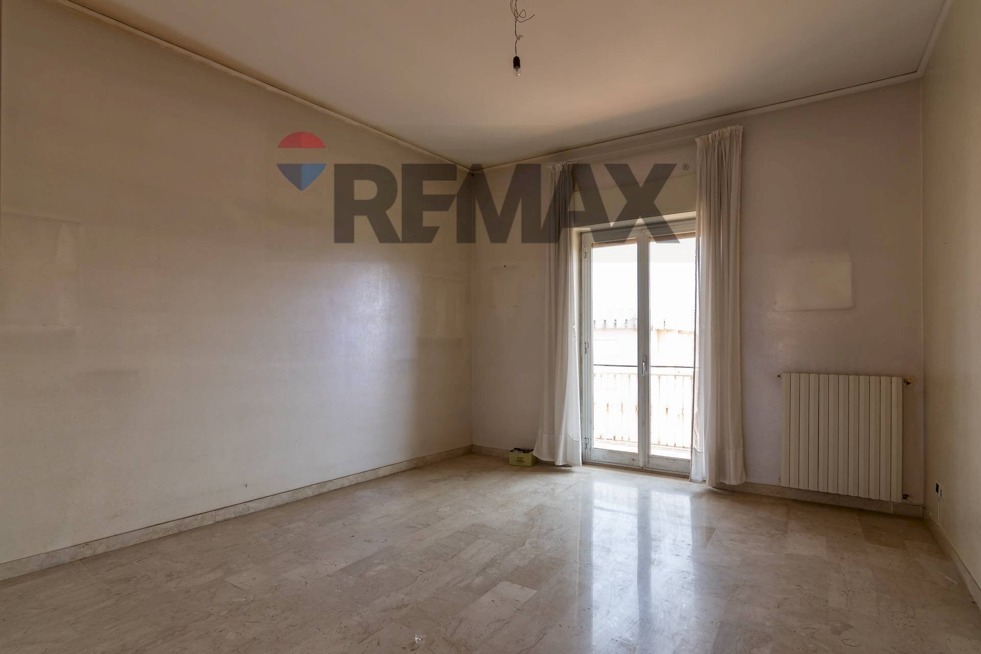 Stanza vuota - Appartamento Via Madonna della Via
 
142, Caltagirone - foto 3