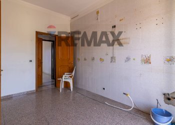 Stanza vuota - Appartamento Via Madonna della Via
 
142, Caltagirone - foto 8