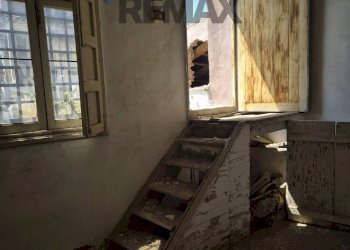 Scale - Casa indipendente Via Sant'elena
 
36, Catania - foto 17