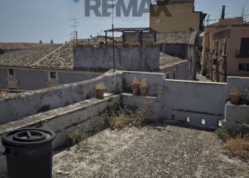 Terrazza - Casa indipendente Via Sant'elena
 
36, Catania - foto 21