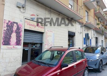 Edificio all\'aperto - Negozio Via Signorelli
 
6, Catania - foto 1