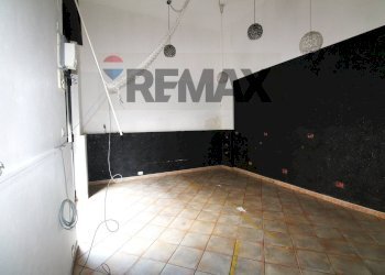 Terrazza - Negozio Via Signorelli
 
6, Catania - foto 2