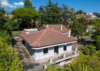 Casa all\'aperto - Villa corso cristoforo colombo
 
sn, Trecastagni - foto 35