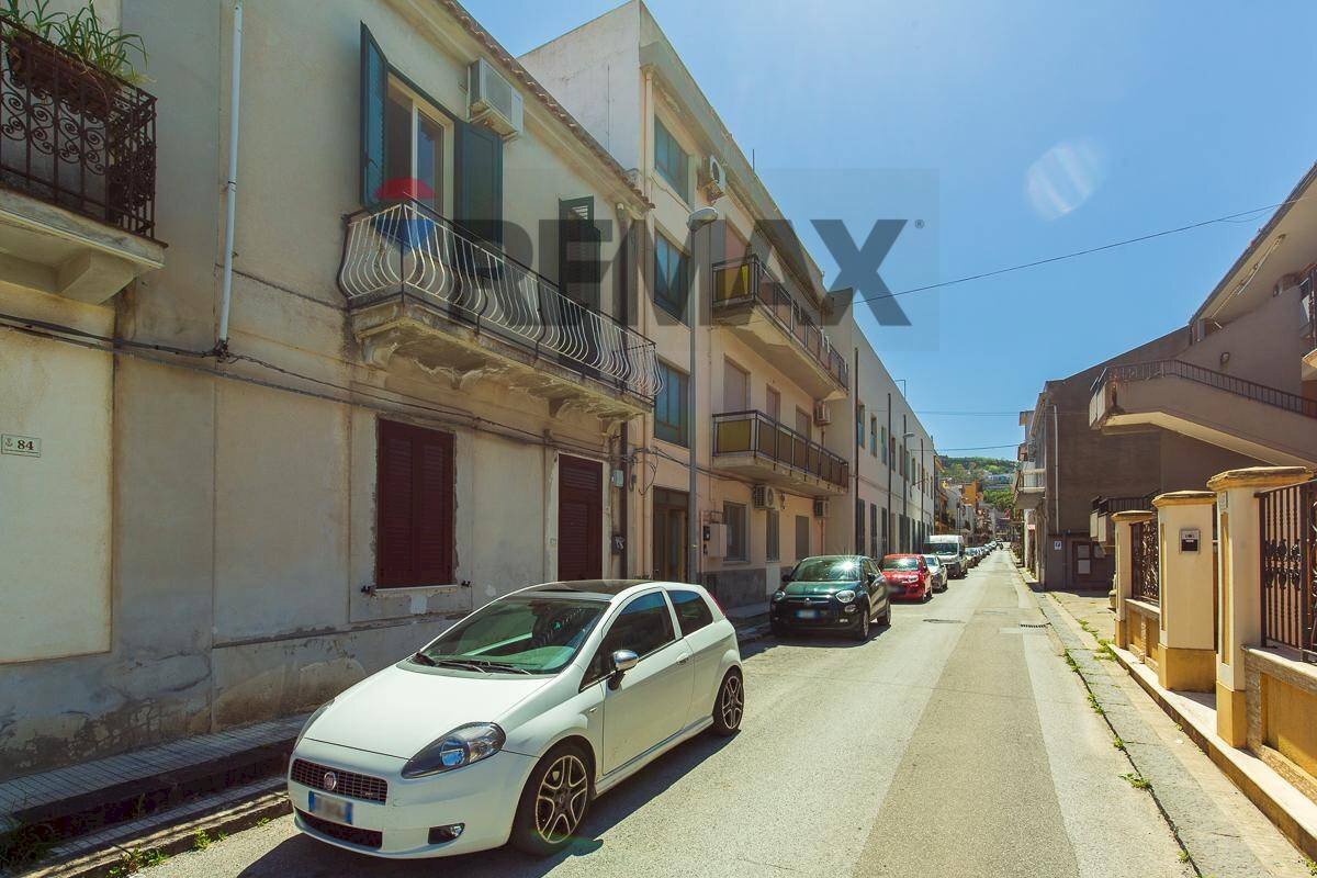 Edificio all\'aperto - Appartamento san giuseppe calasanzio
 
80, Villafranca Tirrena - foto 1