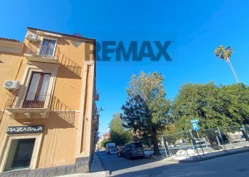 Edificio all\'aperto - Commercial Premises PIAZZA REGINA MARGHERITA
 
12, Ramacca - photo 18