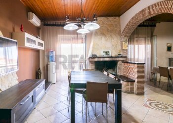 Sala da pranzo - Appartamento Via Enrico Fermi
8, Catania - foto 7