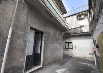 Edificio all\'aperto - Casa indipendente Vico Felice
 
18, Paterno - foto 2