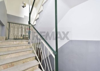 Scale - Casa indipendente Vico Felice
 
18, Paterno - foto 13