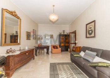 Soggiorno - Appartamento Via Favitta
 
16, Caltagirone - foto 5