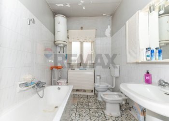 Bagno - Appartamento Via Favitta
 
16, Caltagirone - foto 8