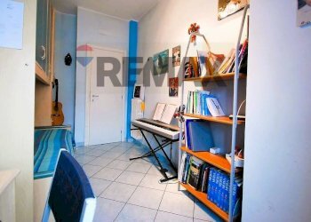 Camera / camera da letto - Appartamento via Milano
 
91, Garbagnate Milanese - foto 6