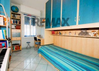 Camera / camera da letto - Appartamento via Milano
 
91, Garbagnate Milanese - foto 8