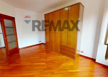 Camera / camera da letto - Appartamento Via Galileo Galilei
 
11, Pioltello - foto 15