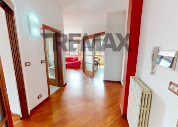 Hall / corridoio - Appartamento Via Galileo Galilei
 
11, Pioltello - foto 20