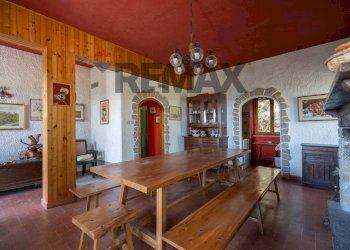 Sala da pranzo - Casa indipendente San Bartolo
 
7A, Serra San Quirico - foto 7