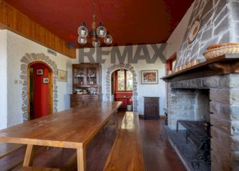 Sala da pranzo - Casa indipendente San Bartolo
 
7A, Serra San Quirico - foto 8