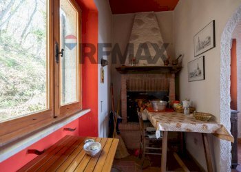 Sala da pranzo - Casa indipendente San Bartolo
 
7A, Serra San Quirico - foto 12