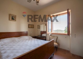 Camera / camera da letto - Casa indipendente San Bartolo
 
7A, Serra San Quirico - foto 15