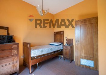 Camera / camera da letto - Casa indipendente San Bartolo
 
7A, Serra San Quirico - foto 19