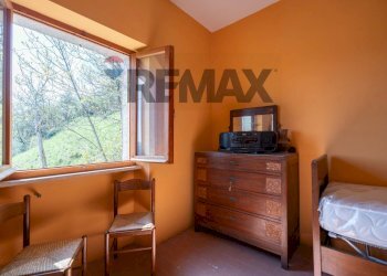 Camera / camera da letto - Casa indipendente San Bartolo
 
7A, Serra San Quirico - foto 20