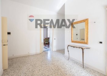 Stanza vuota - Appartamento Via Cesare Battisti
 
14, Cupramontana - foto 1