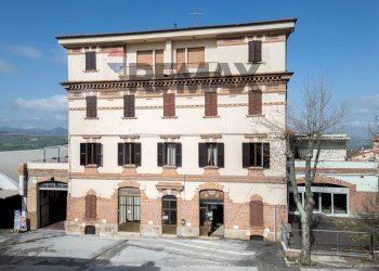 Edificio all\'aperto - Appartamento Via Cesare Battisti
 
14, Cupramontana - foto 26