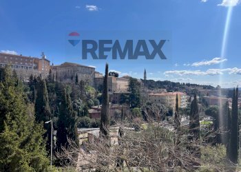 Edificio all\'aperto - Locale Commerciale Via Cacciatori Delle Alpi, Perugia - foto 10