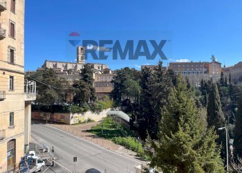 Edificio all\'aperto - Locale Commerciale Via Cacciatori Delle Alpi, Perugia - foto 14