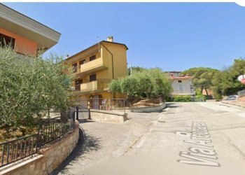 Edificio all\'aperto - Villa a Schiera Via Caserino
 
2/B, Magione - foto 12