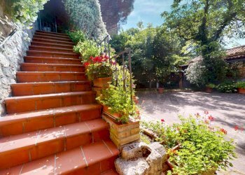 Scale - Villa Perugia - foto 6