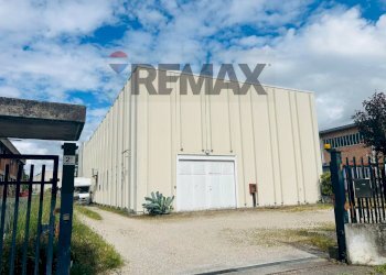 Edificio all\'aperto - Capannone Strada Delle Fratte
 
2/C, Perugia - foto 1