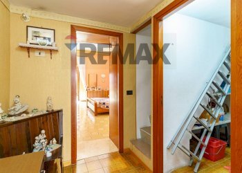 Hall / corridoio - Three-room apartment Via Scalpellini
 
9, Catania - photo 7