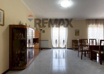 Sala da pranzo - Appartamento Via Umberto
 
362/b, San Pietro Clarenza - foto 3