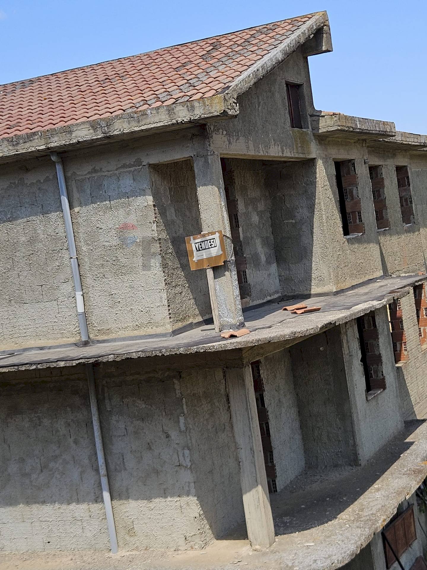 Edificio all\'aperto - Rustico Via Toniolo
 
snc, Mirabella Imbaccari - foto 2