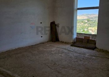 Stanza vuota - Rustico Via Toniolo
 
snc, Mirabella Imbaccari - foto 12