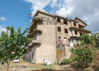 Edificio all\'aperto - Rustic Via Toniolo
 
snc, Mirabella Imbaccari - photo 8
