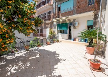 Terrazza - Casa indipendente Corso Umberto I
 
206, Nizza di Sicilia - foto 21