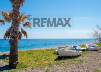 Vista dell\'acqua - Casa indipendente Corso Umberto I
 
206, Nizza di Sicilia - foto 43