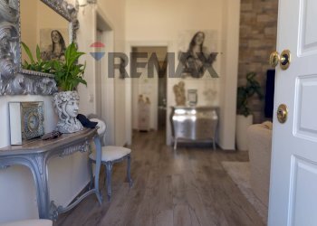 Hall / corridoio - Appartamento Piombino - foto 2