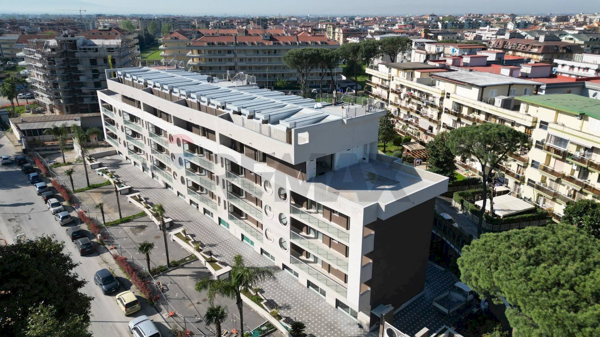 Edificio all\'aperto - Appartamento Via Pier Paolo Pasolini, San Nicola la Strada - foto 2