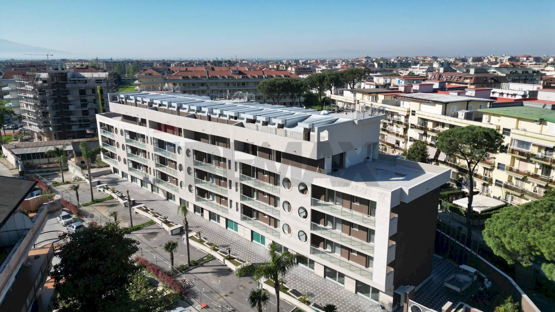Edificio all\'aperto - Appartamento Via Pier Paolo Pasolini, San Nicola la Strada - foto 3