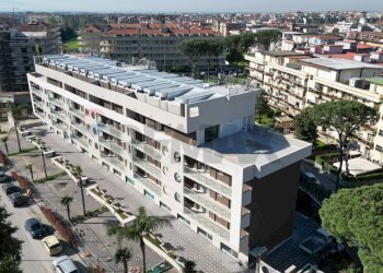 Edificio all\'aperto - Appartamento Via Pier Paolo Pasolini, San Nicola la Strada - foto 2