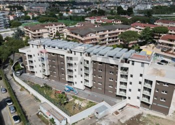 Edificio all\'aperto - Appartamento Via Pier Paolo Pasolini, San Nicola la Strada - foto 5