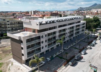 Edificio all\'aperto - Appartamento Via Pier Paolo Pasolini, San Nicola la Strada - foto 6