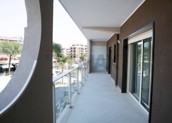 Balcone - Appartamento Via Pier Paolo Pasolini, San Nicola la Strada - foto 9