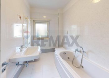 Bagno - Appartamento Via Pier Paolo Pasolini, San Nicola la Strada - foto 23