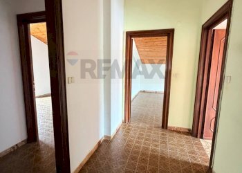 Hall / corridoio - Appartamento Cairo Montenotte - foto 5
