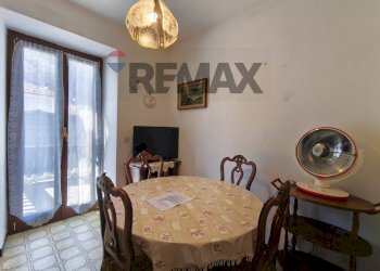 Sala da pranzo - Semi-detached house Calizzano - photo 21