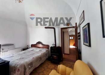 Camera / camera da letto - Semi-detached house Calizzano - photo 34